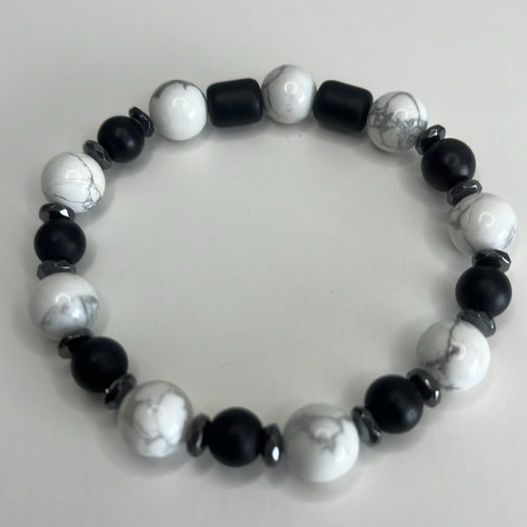 Handmade One of a Kind Black, White & Gray Beads with Silver Accent Bracelet - Picture 3 of 3